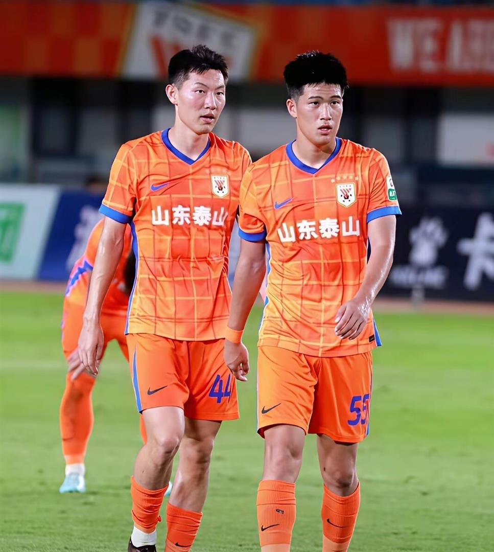 包含山东泰山篮板制胜备战德国杯加时末段山东男篮备战英超，现场解说直呼：今晨武汉三镇遗憾出局的词条u8体育